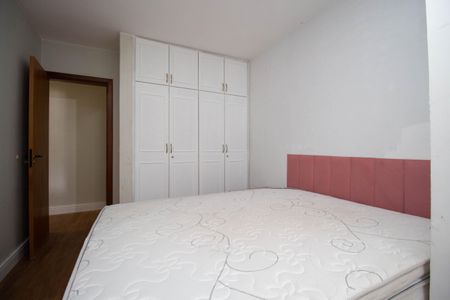 Casa para alugar com 400m², 5 quartos e 4 vagas Casa para alugar com 400m², 5 quartos e 4 vagasSuíte 2