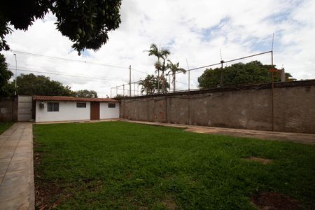 Casa para alugar com 400m², 5 quartos e 4 vagas Casa para alugar com 400m², 5 quartos e 4 vagasQuintal