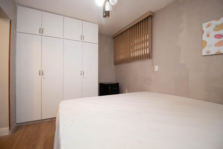 Casa para alugar com 400m², 5 quartos e 4 vagas Casa para alugar com 400m², 5 quartos e 4 vagasSuíte 4