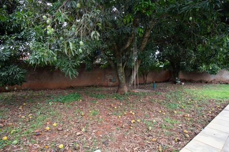 Casa para alugar com 400m², 5 quartos e 4 vagas Casa para alugar com 400m², 5 quartos e 4 vagasQuintal