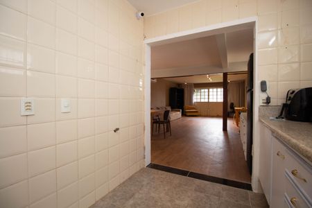 Casa para alugar com 400m², 5 quartos e 4 vagas Casa para alugar com 400m², 5 quartos e 4 vagasCozinha 1