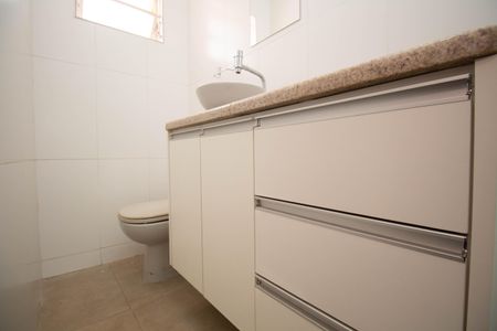 Casa para alugar com 400m², 5 quartos e 4 vagas Casa para alugar com 400m², 5 quartos e 4 vagasBanheiro da Suíte 1