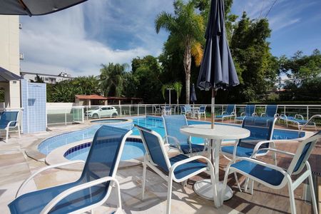 Apartamento para alugar com 70m², 2 quartos e 1 vagaÁrea comum - Piscina