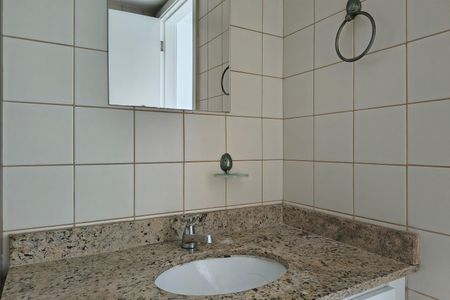 Apartamento para alugar com 70m², 2 quartos e 1 vagaBanheiro Social