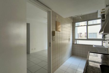 Apartamento para alugar com 70m², 2 quartos e 1 vagaCozinha 