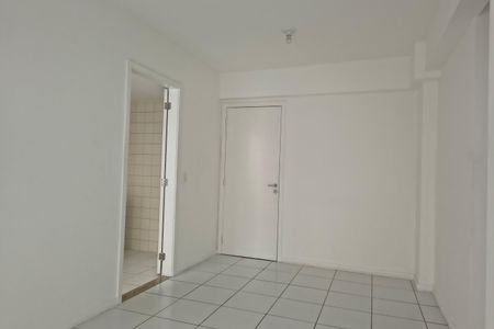Apartamento para alugar com 70m², 2 quartos e 1 vagaSala