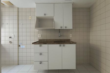 Apartamento para alugar com 70m², 2 quartos e 1 vagaCozinha 