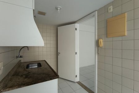 Apartamento para alugar com 70m², 2 quartos e 1 vagaCozinha 