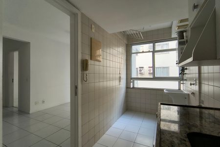Apartamento para alugar com 70m², 2 quartos e 1 vagaCozinha 