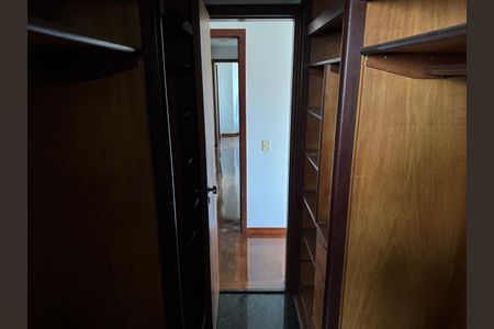 Apartamento à venda com 4 quartos, 146m² em Santo Antônio, Belo Horizonte