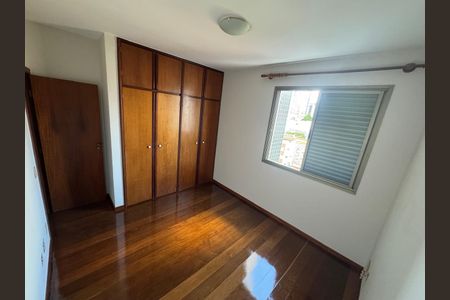 Apartamento à venda com 4 quartos, 146m² em Santo Antônio, Belo Horizonte