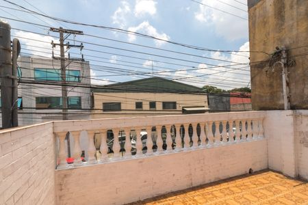 Casa à venda com 170m², 3 quartos e 2 vagas Casa à venda com 170m², 3 quartos e 2 vagasQuarto 1 Varanda vista