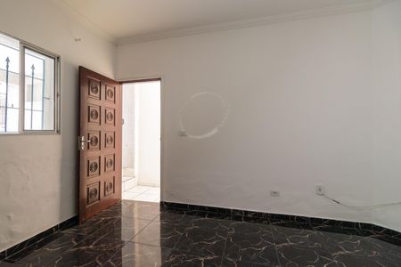 Casa à venda com 170m², 3 quartos e 2 vagas Casa à venda com 170m², 3 quartos e 2 vagasSala