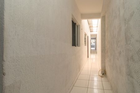 Casa à venda com 170m², 3 quartos e 2 vagas Casa à venda com 170m², 3 quartos e 2 vagasCorredor de acesso das Casas