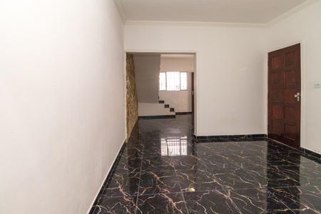 Casa à venda com 170m², 3 quartos e 2 vagas Casa à venda com 170m², 3 quartos e 2 vagasCopa