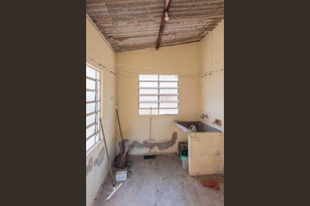 Casa à venda com 119m², 2 quartos e 2 vagasCasa 2- Área de Serviço