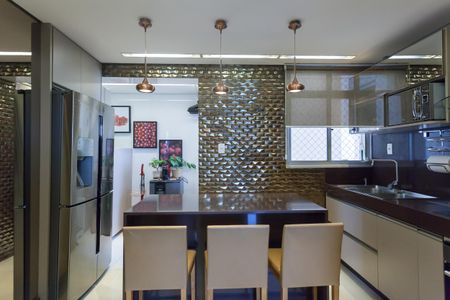 Apartamento à venda com 120m², 3 quartos e 2 vagasCozinha