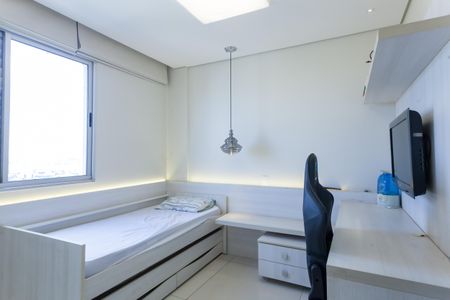 Apartamento à venda com 120m², 3 quartos e 2 vagasquarto 2