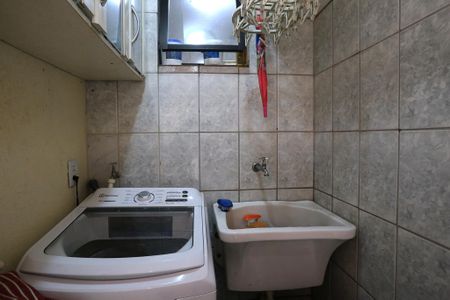 Apartamento à venda com 120m², 2 quartos e 1 vagaÁrea de Serviço