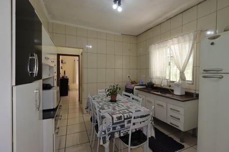 Casa à venda com 125m², 2 quartos e 2 vagasCozinha