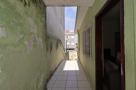 Casa à venda com 125m², 2 quartos e 2 vagasCorredor