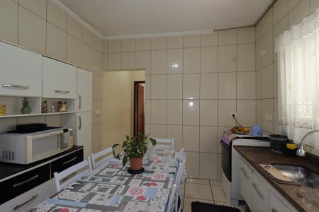 Casa à venda com 125m², 2 quartos e 2 vagasCozinha