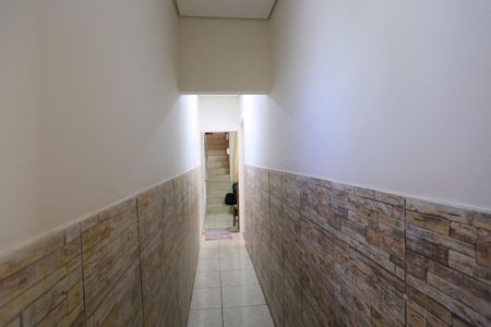Casa à venda com 200m², 3 quartos e 2 vagasCorredor