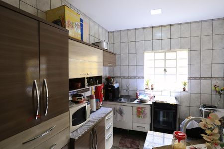 Casa à venda com 200m², 3 quartos e 2 vagasCozinha