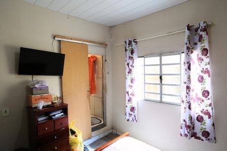 Casa à venda com 200m², 3 quartos e 2 vagasSuíte
