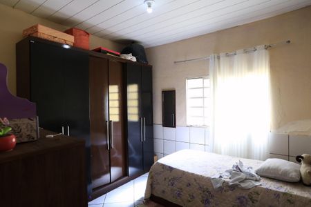 Casa à venda com 200m², 3 quartos e 2 vagasQuarto