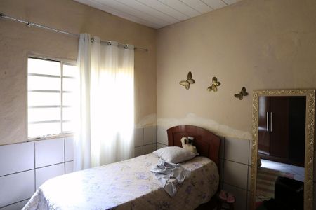 Casa à venda com 200m², 3 quartos e 2 vagasQuarto