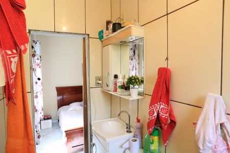 Casa à venda com 200m², 3 quartos e 2 vagasBanheiro da Suíte