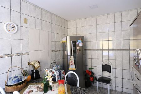 Casa à venda com 200m², 3 quartos e 2 vagasCozinha
