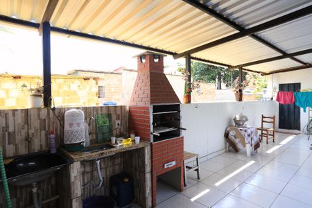 Casa à venda com 200m², 3 quartos e 2 vagasChurrasqueira