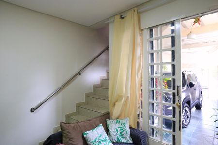 Casa à venda com 200m², 3 quartos e 2 vagasSala