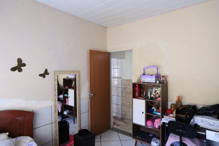 Casa à venda com 200m², 3 quartos e 2 vagasQuarto