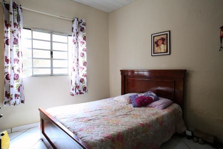 Casa à venda com 200m², 3 quartos e 2 vagasSuíte