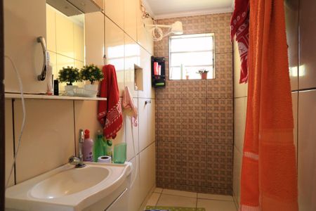 Casa à venda com 200m², 3 quartos e 2 vagasBanheiro da Suíte