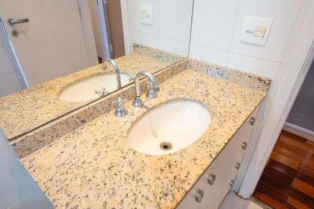 Apartamento para alugar com 101m², 3 quartos e 2 vagasBanheiro Social