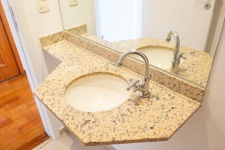 Apartamento para alugar com 101m², 3 quartos e 2 vagasBanheiro Social