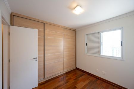 Apartamento para alugar com 101m², 3 quartos e 2 vagasQuarto 2