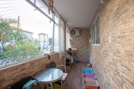 Apartamento à venda com 80m², 2 quartos e 1 vagaVaranda