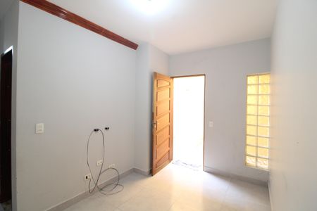 Casa para alugar com 3 quartos, 75m² em Vila California(zona Sul), São Paulo