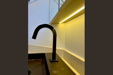 Apartamento para alugar com 68m², 2 quartos e 1 vaga Apartamento para alugar com 68m², 2 quartos e 1 vagaBanheiro