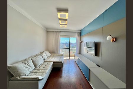 Sala de apartamento para alugar com 2 quartos, 68m² em Taquaral, Campinas