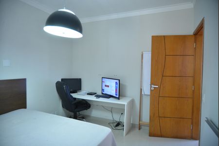 Casa à venda com 223m², 4 quartos e 4 vagasQuarto 1