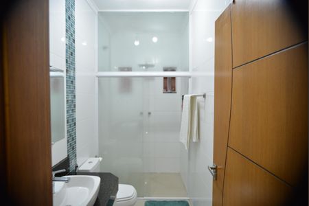 Casa à venda com 223m², 4 quartos e 4 vagasBanheiro da Suíte 2