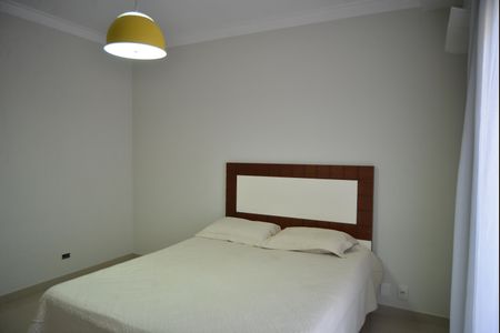 Casa à venda com 223m², 4 quartos e 4 vagasQuarto 2