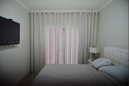 Casa à venda com 223m², 4 quartos e 4 vagasQuarto Suite 2