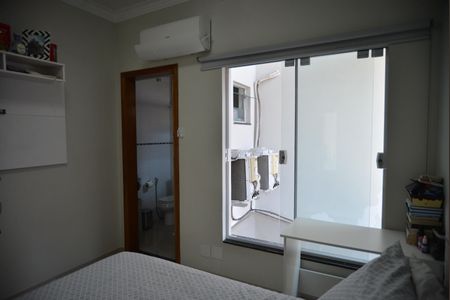 Casa à venda com 223m², 4 quartos e 4 vagasQuarto Suite 1